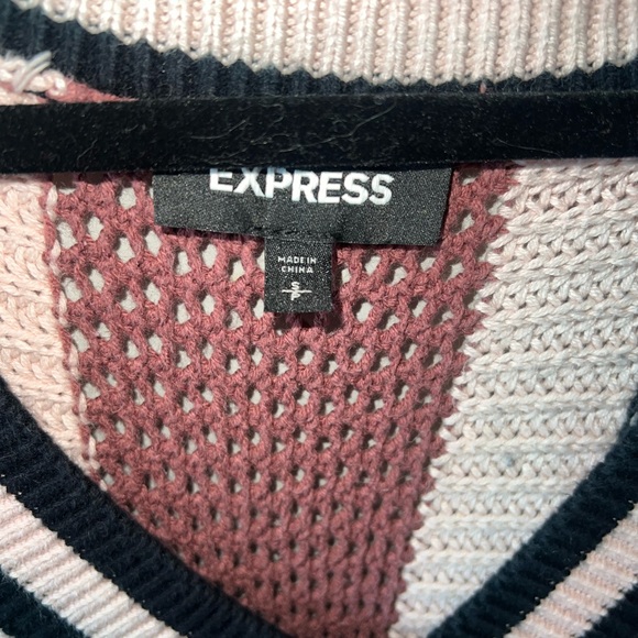Express Stripped Knit V-Neck Sweater Size Small Petite - Picture 3 of 4